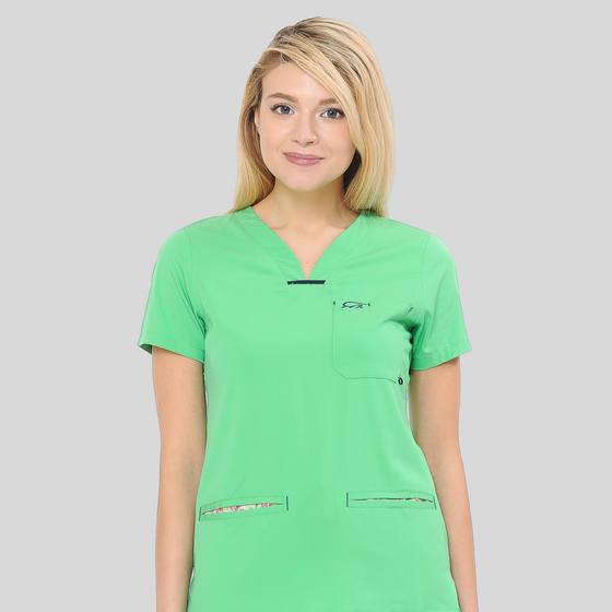 Women's 8600 Quattro Scrub Top